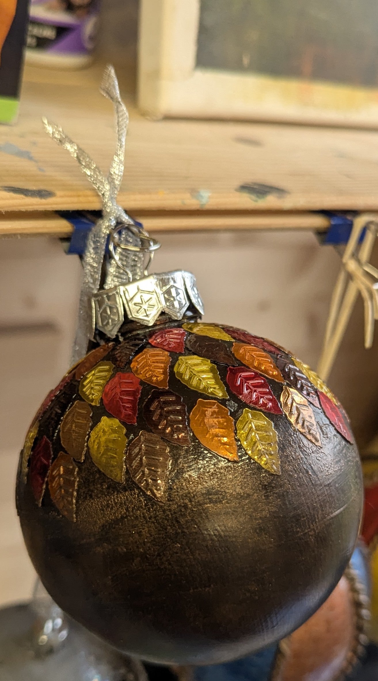 Autumn Leaves Christmas Bauble – Embossed Plastic Ornament with Silver Cap