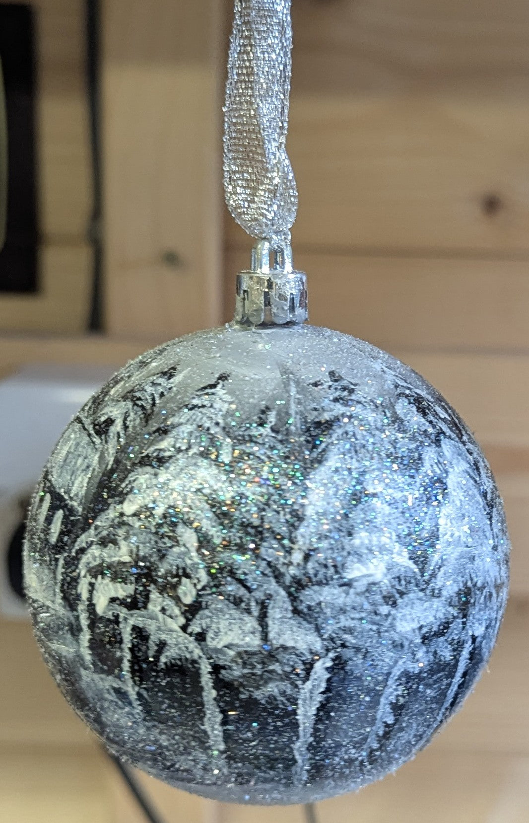 ❄️ Hand-Painted Winter Cabin Christmas Ornament / Bauble – Glittered Crackled Glass Effect Finish