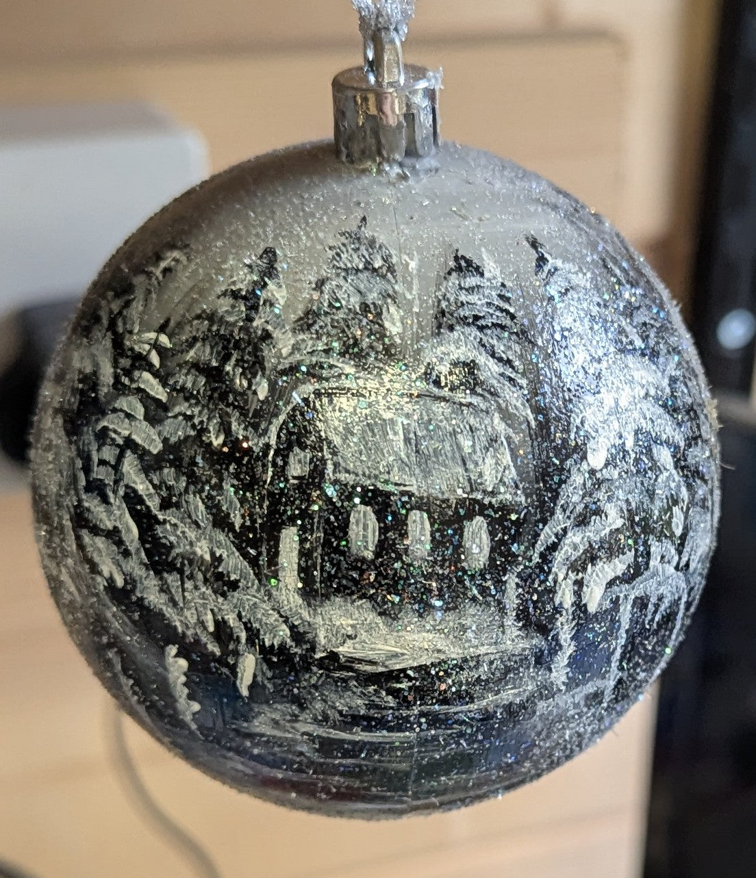 ❄️ Hand-Painted Winter Cabin Christmas Ornament / Bauble – Glittered Crackled Glass Effect Finish